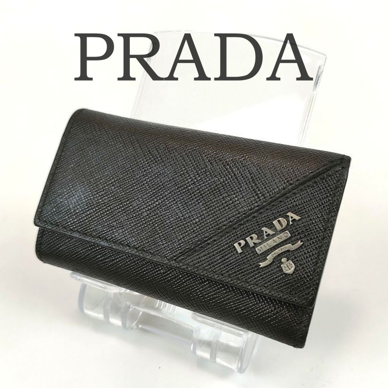 訳あり美品 PRADA プラダ キーケース サフィアーノレザー 三角 訳あり美品 PRADA プラダ キーケース サフィアーノレザー 三角