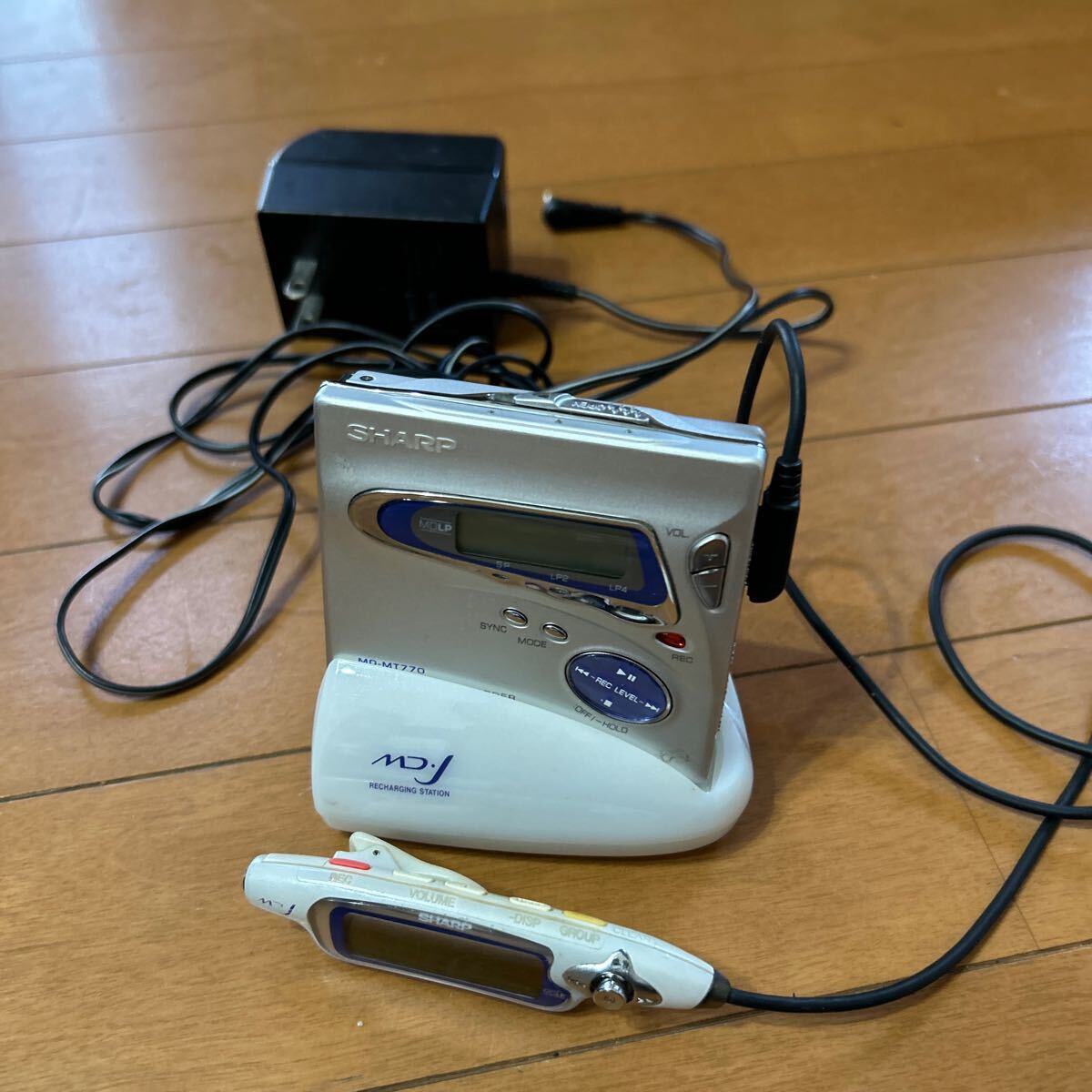 GO 保管品 ジャンク品 SHARP ポータブルMDプレーヤー MD-MT770 GO 保管品 ジャンク品 SHARP ポータブルMDプレーヤー MD-MT770