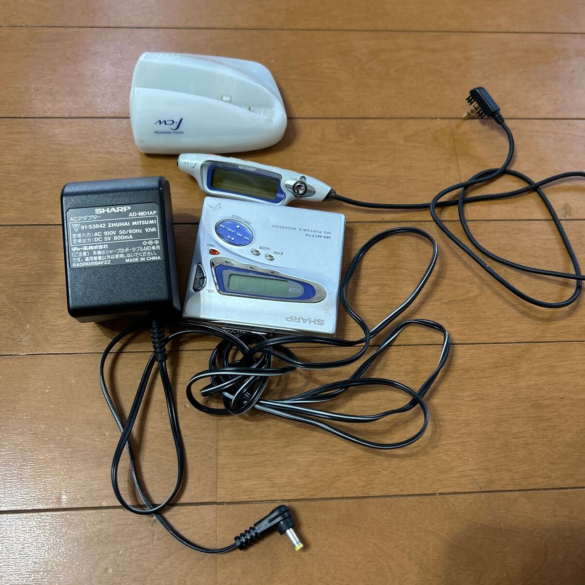 GO 保管品 ジャンク品 SHARP ポータブルMDプレーヤー MD-MT770 GO 保管品 ジャンク品 SHARP ポータブルMDプレーヤー MD-MT770