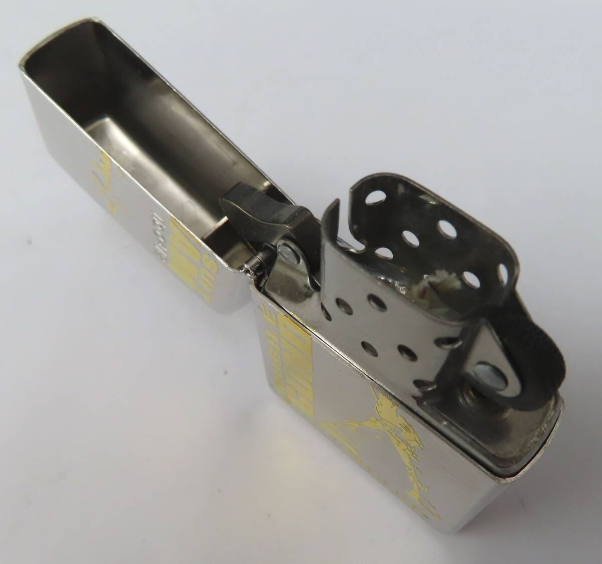 86300 未使用 ZIPPO ジッポ オイル ライター 機動戦士ガンダム 86300 未使用 ZIPPO ジッポ オイル ライター 機動戦士ガンダム