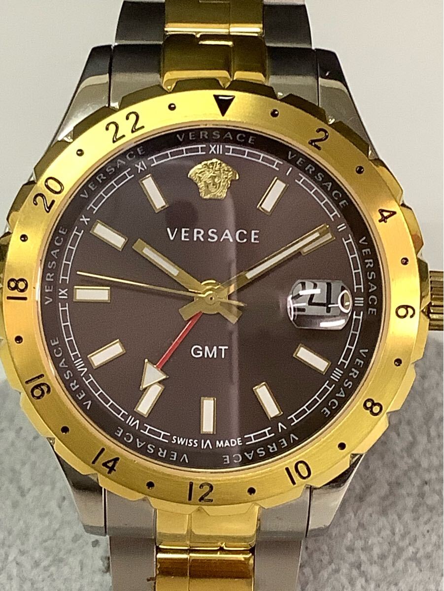 4A01 ヴェルサーチ ユニバース GMT QZ デイト ブラック文字盤 4A01 ヴェルサーチ ユニバース GMT QZ デイト ブラック文字盤