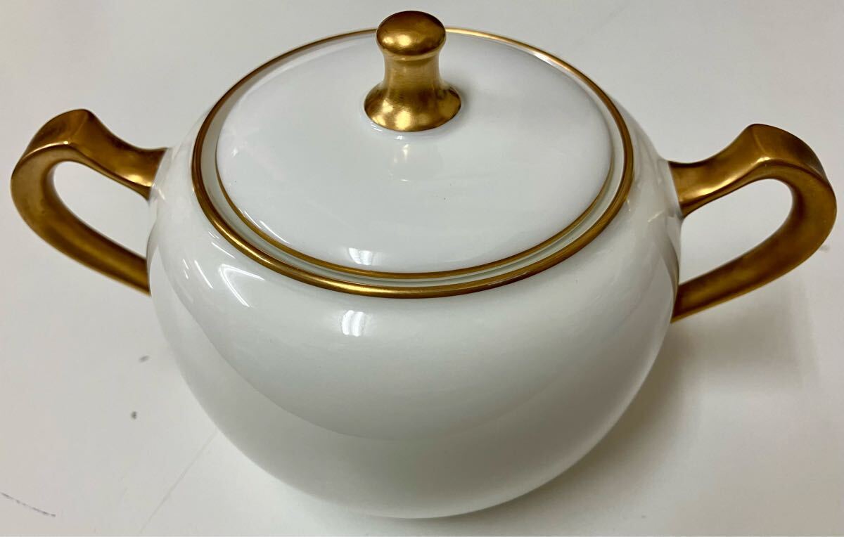 T647【美品】大倉陶器 大倉陶園 ゴールドライン ソーサー T647【美品】大倉陶器 大倉陶園 ゴールドライン ソーサー