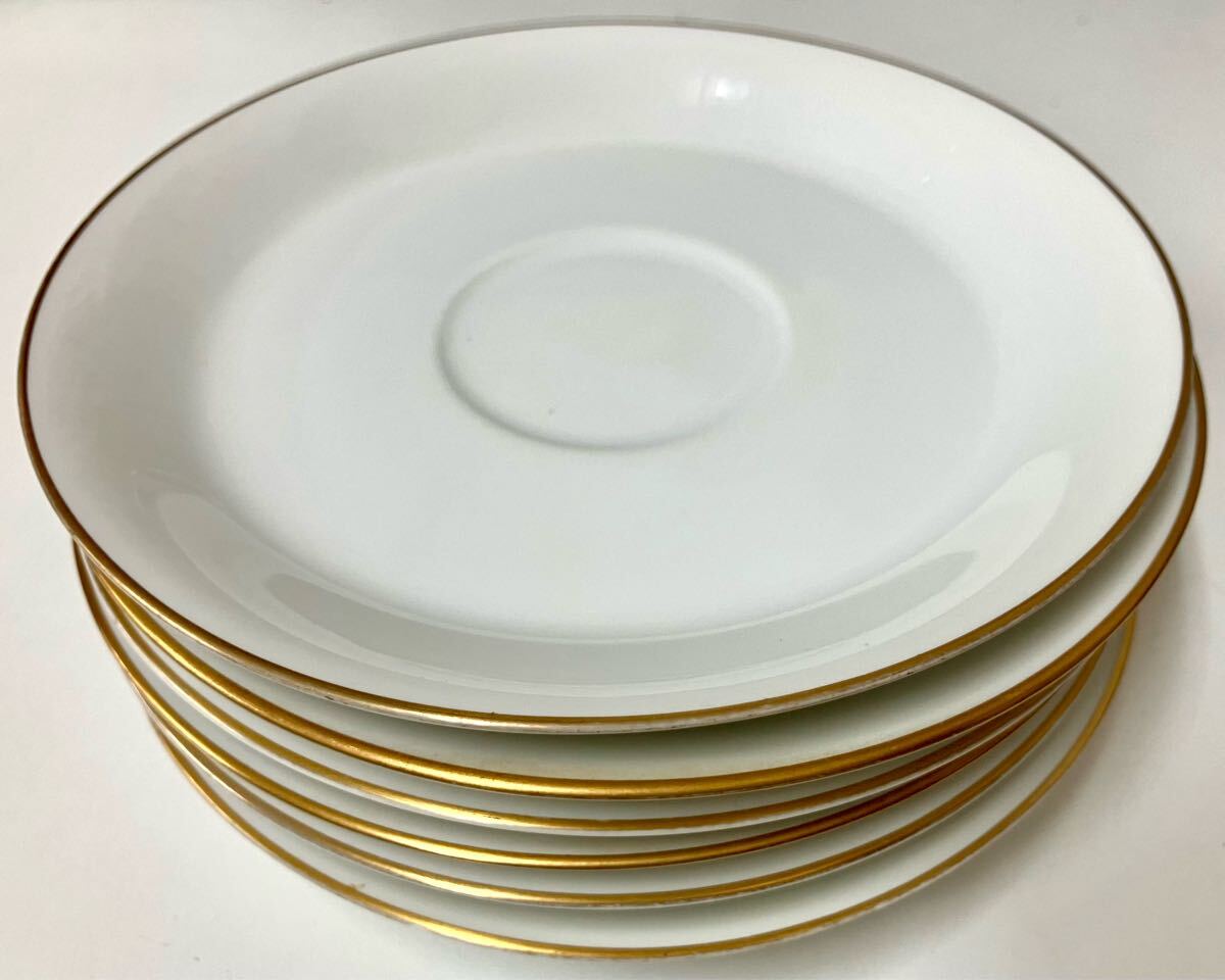 T647【美品】大倉陶器 大倉陶園 ゴールドライン ソーサー T647【美品】大倉陶器 大倉陶園 ゴールドライン ソーサー