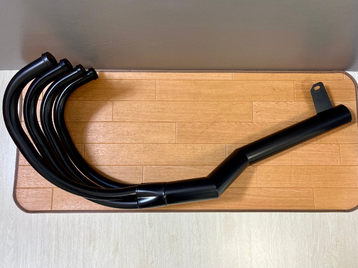 ▽ ZRX400 (98-) △ マッドマックス製の集合管 マフラーです ▽ ZRX400 (98-) △ マッドマックス製の集合管 マフラーです