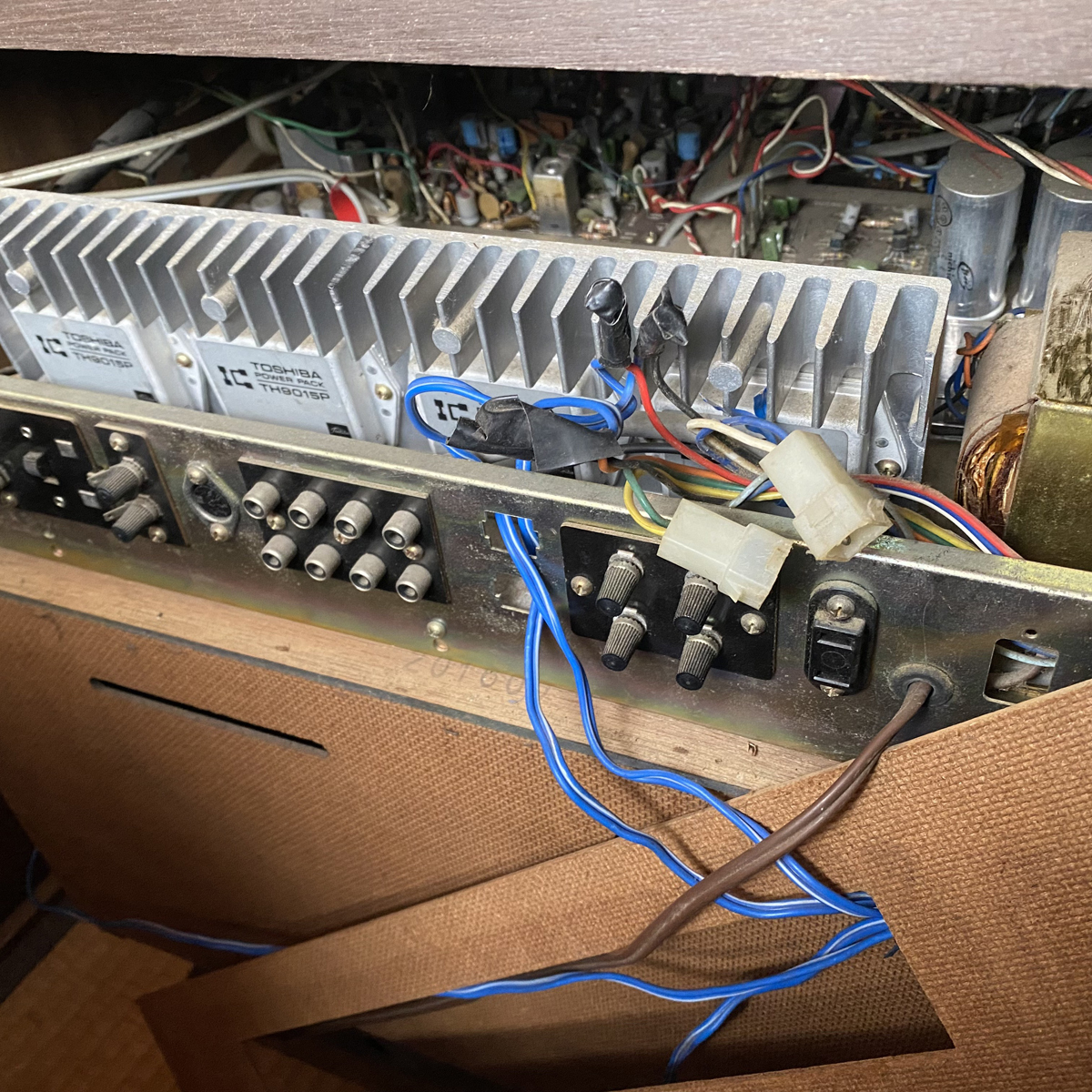 □東芝 ステレオ セット□BOSTON SP-707□レコードもラジオ受信 □東芝 ステレオ セット□BOSTON SP-707□レコードもラジオ受信