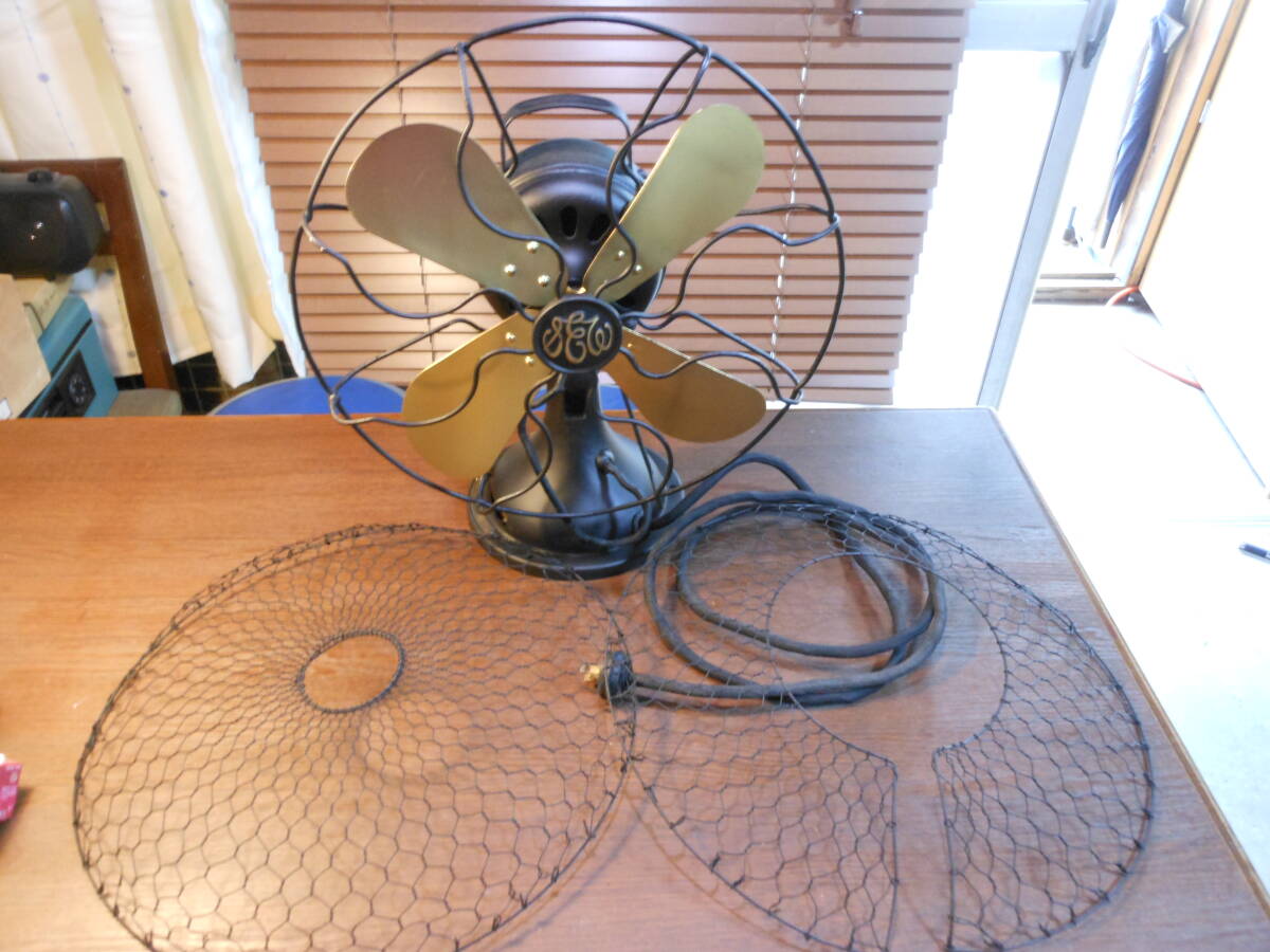 希少 蔵出 大正 古い芝浦扇風機 真鍮4枚羽 保護網付き 当時物 希少 蔵出 大正 古い芝浦扇風機 真鍮4枚羽 保護網付き 当時物