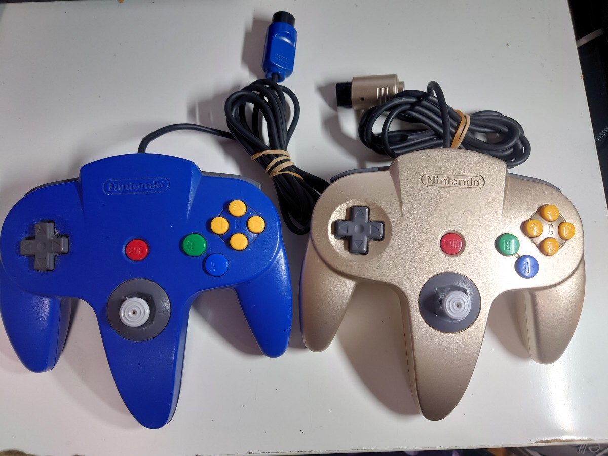 送料無料 任天堂 NINTENDO64 コントローラー ゴールドとブルー 2 送料無料 任天堂 NINTENDO64 コントローラー ゴールドとブルー 2