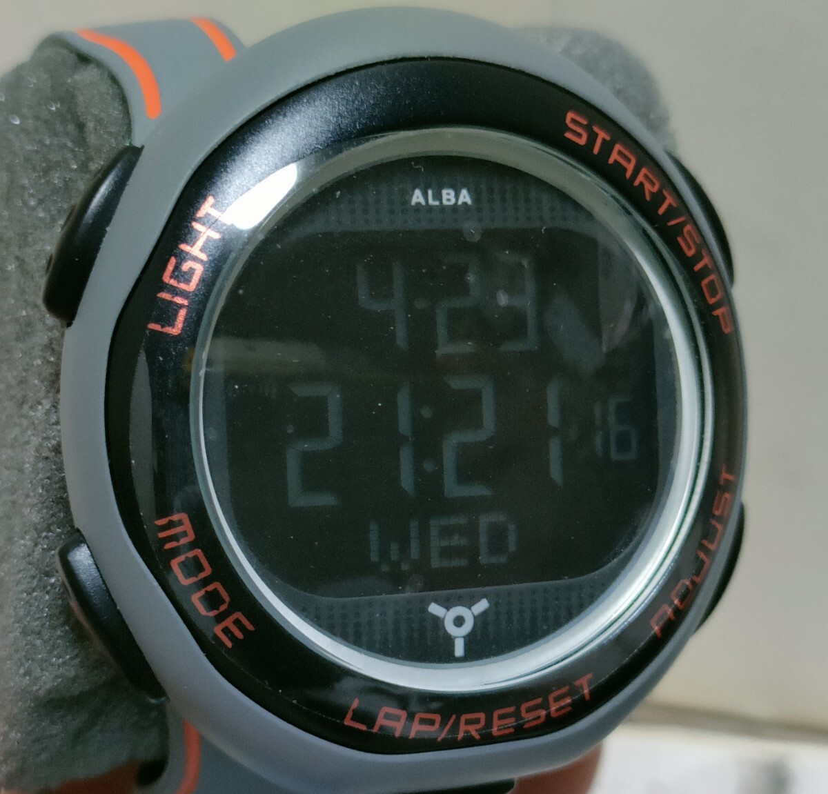 希少！SEIKO ALBA STREET GEAR YOJI BIOMEHANIKA バックライト寫(xiě)真あり　タグつき保護(hù)ラベルそのまま