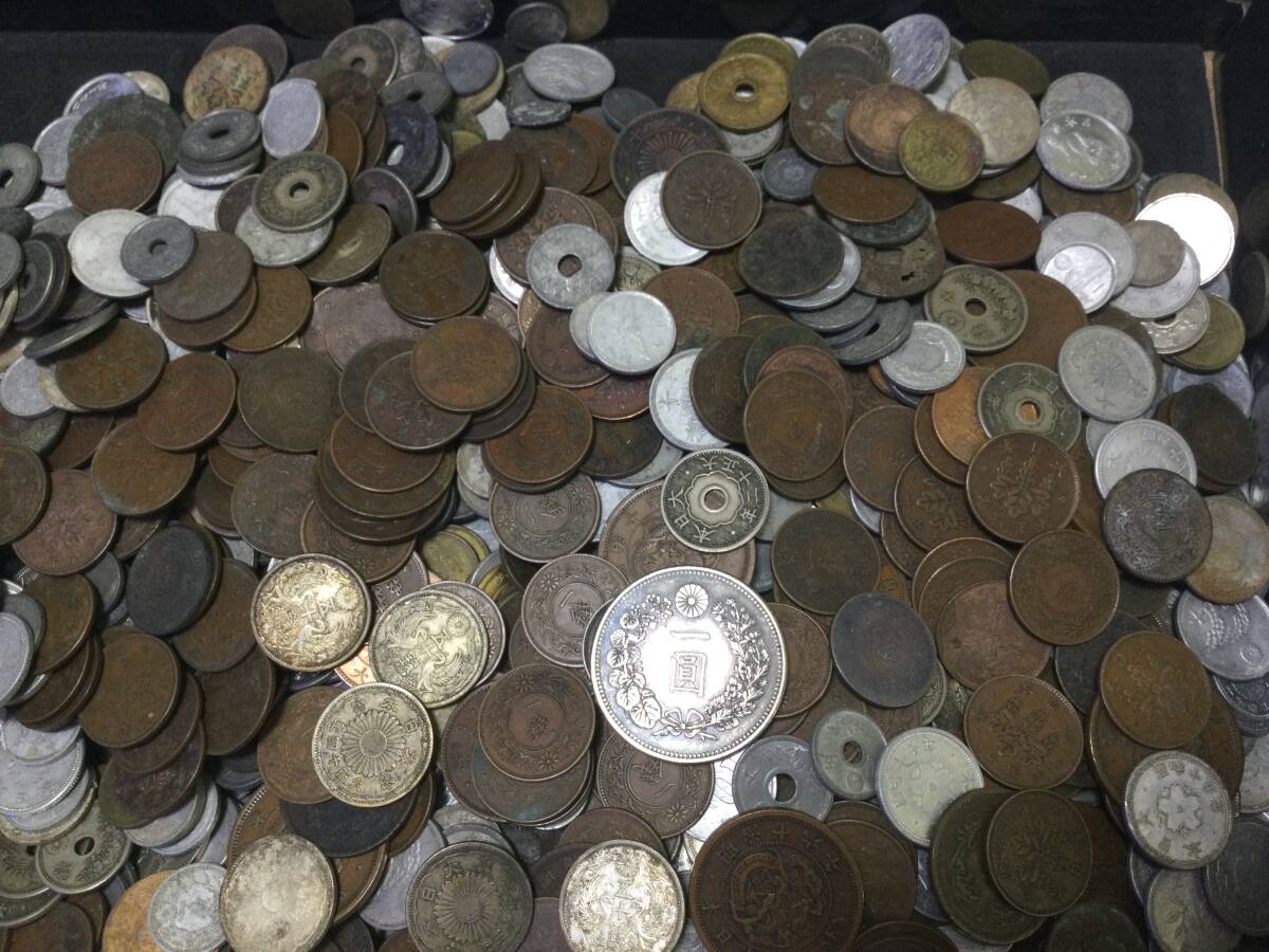 古銭 銀貨 大量 まとめ 3.2kg 日本 雑銭 コイン(日本)|売買され 古銭 銀貨 大量 まとめ 3.2kg 日本 雑銭 コイン(日本)|売買され
