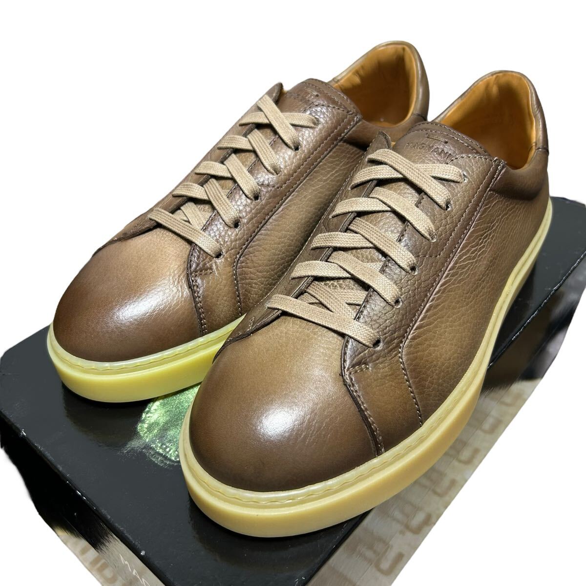 新品未使用 MAGNANNI マグナーニ レザースニーカー ブラウン 40 新品未使用 MAGNANNI マグナーニ レザースニーカー ブラウン 40