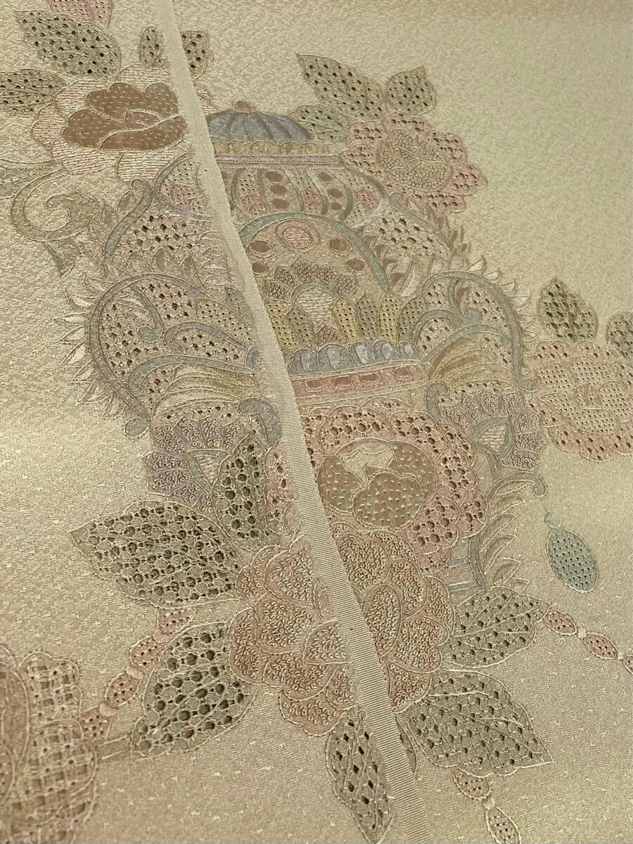 汕頭刺繍 蘇州刺繍 相良刺繍 付け下げ 反物 一つ紋入り 紋意匠 汕頭刺繍 蘇州刺繍 相良刺繍 付け下げ 反物 一つ紋入り 紋意匠