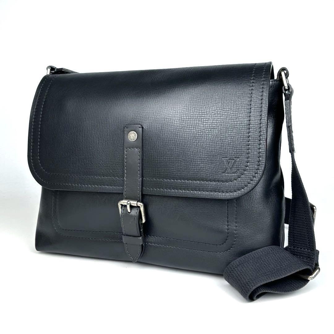 極美品】LOUIS VUITTON ルイヴィトン ユタ オマハ バサルト 極美品】LOUIS VUITTON ルイヴィトン ユタ オマハ バサルト
