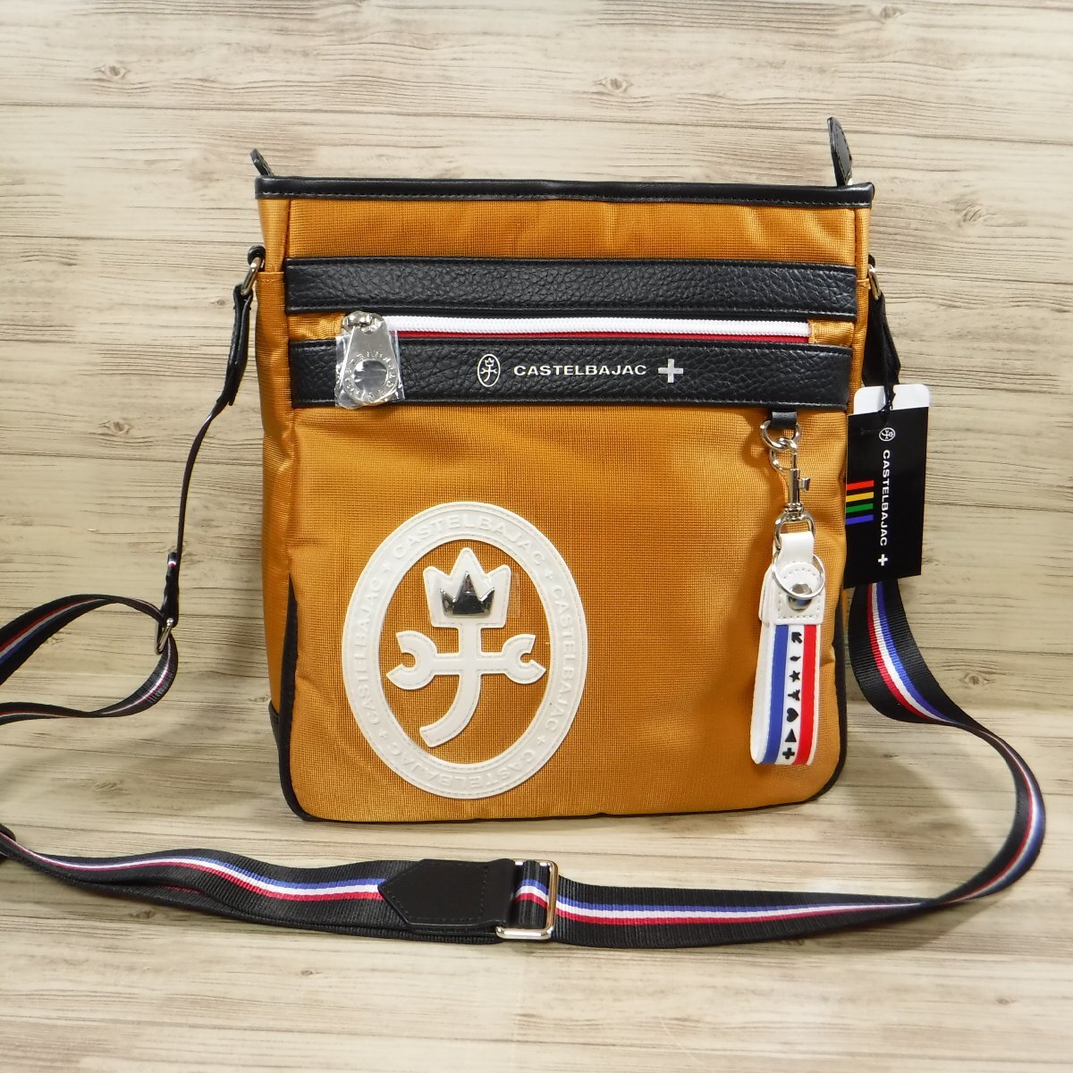 BB919 カステルバジャック 新品 ショルダーバッグ ドビー2 定価1 BB919 カステルバジャック 新品 ショルダーバッグ ドビー2 定価1