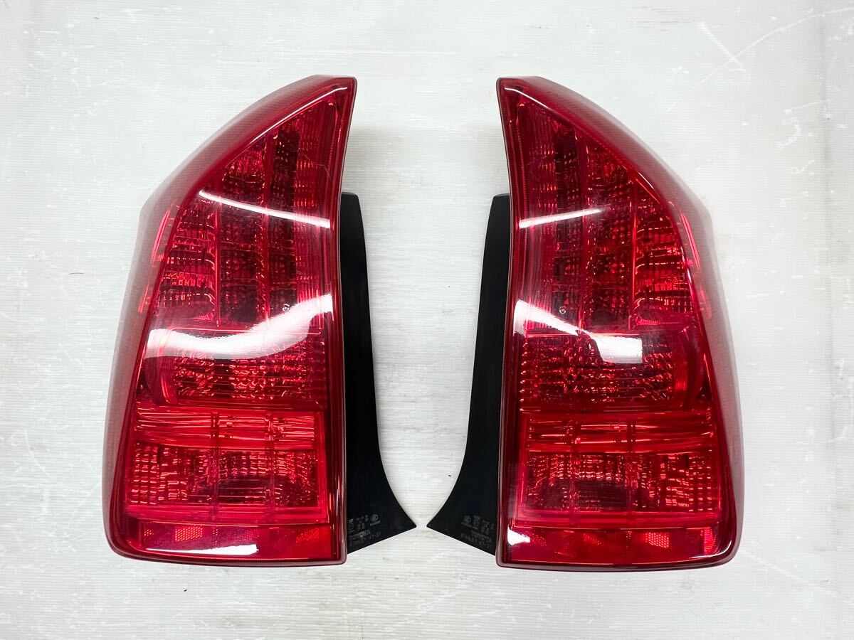 純正加工品 送料込 即決 プリウス ZVW30 純正 LED 左右 純正加工品 送料込 即決 プリウス ZVW30 純正 LED 左右