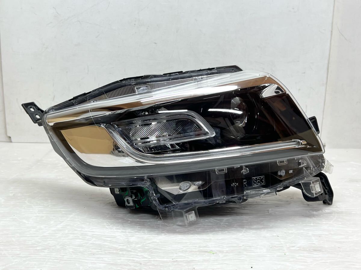 良品 送料込 即決 スペーシア カスタム MK53S 純正 LED 右 良品 送料込 即決 スペーシア カスタム MK53S 純正 LED 右