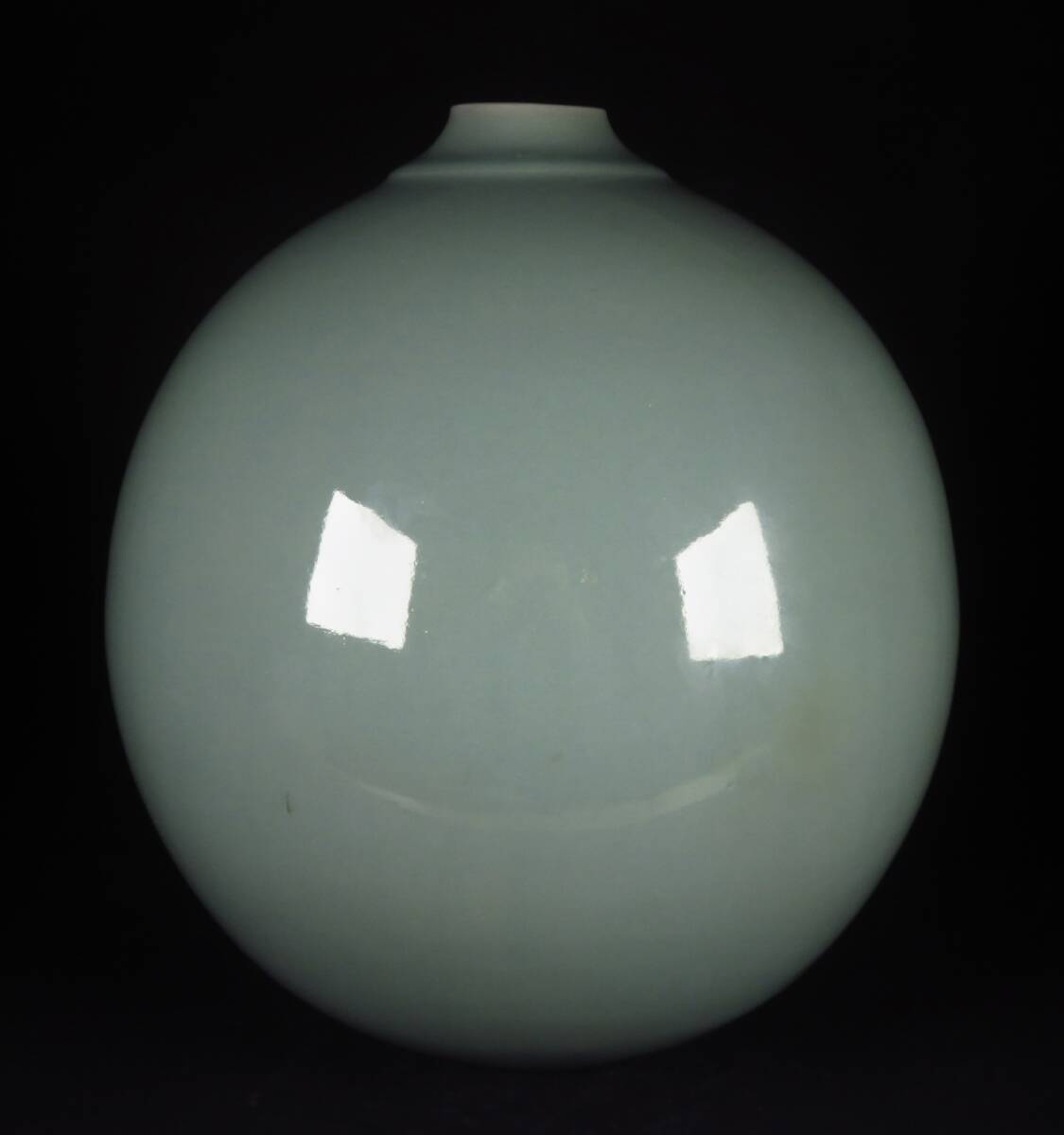 SAKURAYA】秀逸作品【青磁 壷/人間国宝 弓野窯 中島宏】飾壷 壺 SAKURAYA】秀逸作品【青磁 壷/人間国宝 弓野窯 中島宏】飾壷 壺