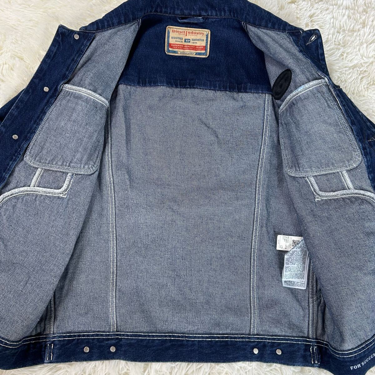 極美品☆L相当☆希少☆DIESEL ディーゼル デニムジャケット 極美品☆L相当☆希少☆DIESEL ディーゼル デニムジャケット