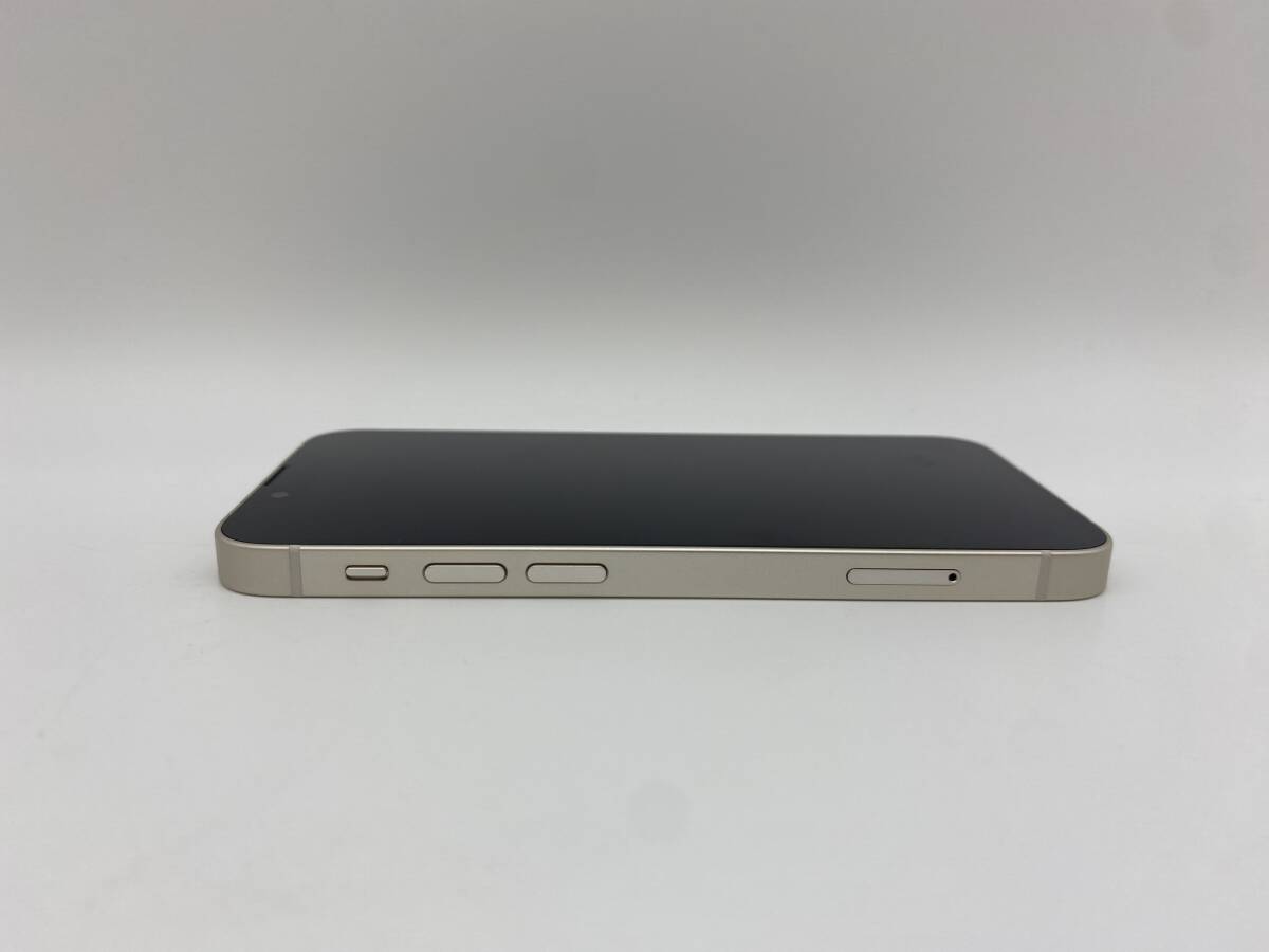 ほぼ新品未使用 iPhone 13 mini 128GB スターライト/ストア版 ほぼ新品未使用 iPhone 13 mini 128GB スターライト/ストア版