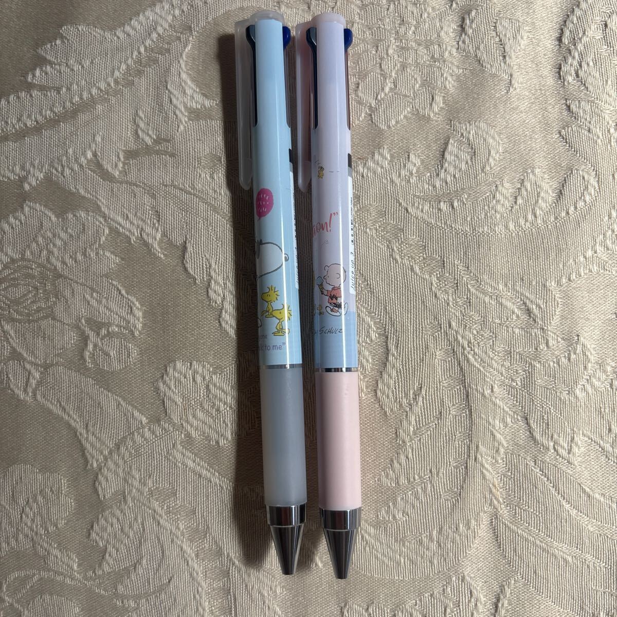 スヌーピー　ピーナッツ　ジュースアップ　黒　ボールペン　２本セット　0.4 超極細　未使用_画像1