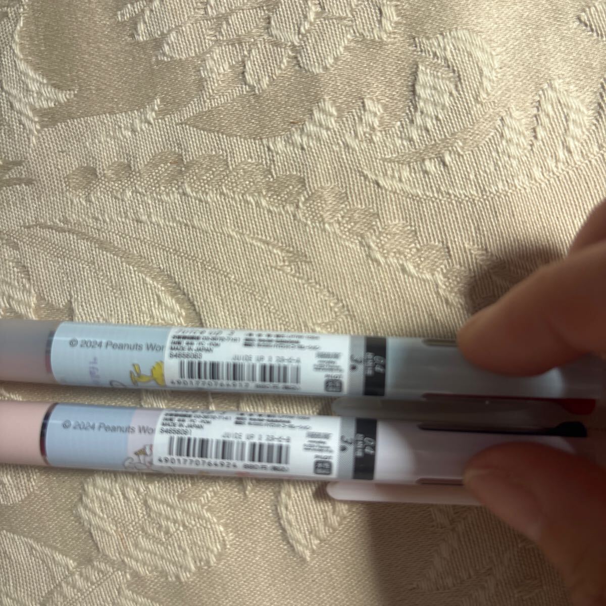スヌーピー　ピーナッツ　ジュースアップ　黒　ボールペン　２本セット　0.4 超極細　未使用_画像3