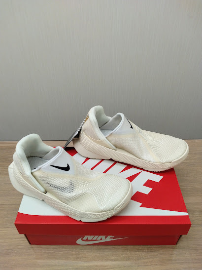 ナイキ Nike ゴー フライイーズ W Go FlyEase ペールアイボリー ナイキ Nike ゴー フライイーズ W Go FlyEase ペールアイボリー