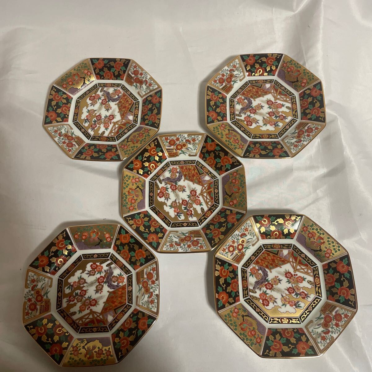 古伊万里 小皿 和食器 5客セット 八角皿 骨董 金彩 縁起物 中皿 古伊万里 小皿 和食器 5客セット 八角皿 骨董 金彩 縁起物 中皿