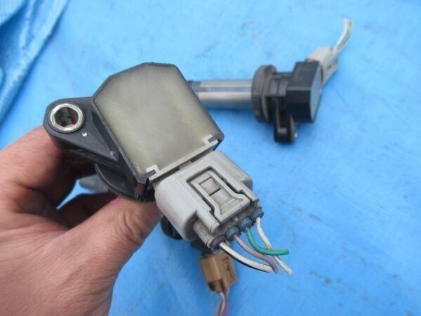 Ws02  19500-B2050 ダイハツ純正 ★ ムーヴ LA150S LA160S L175S L185S LA100S LA110S  イグニッションコイル 3本 送料600円の画像3