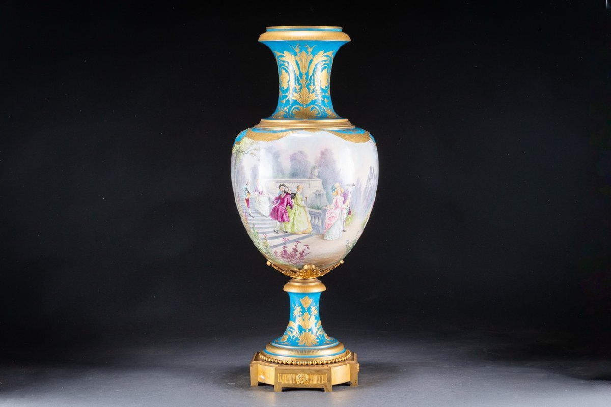 華】アンティーク Sevres セーブル 19世紀 金彩 西洋人物紋飾壺 華】アンティーク Sevres セーブル 19世紀 金彩 西洋人物紋飾壺