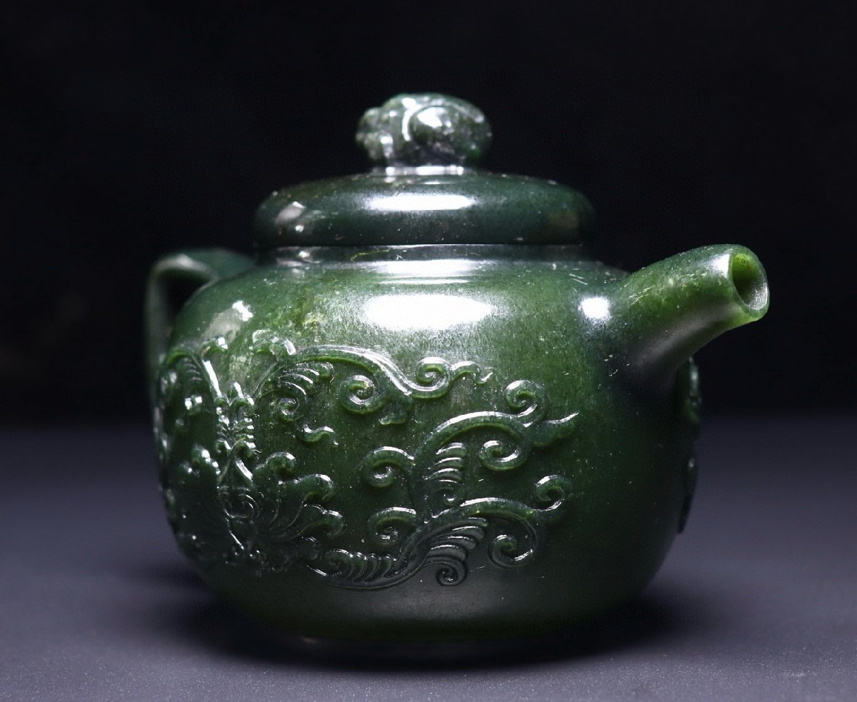清】某収集家放出品 清時代 和田玉 天然碧玉花卉紋急須13.5x8 清】某収集家放出品 清時代 和田玉 天然碧玉花卉紋急須13.5x8