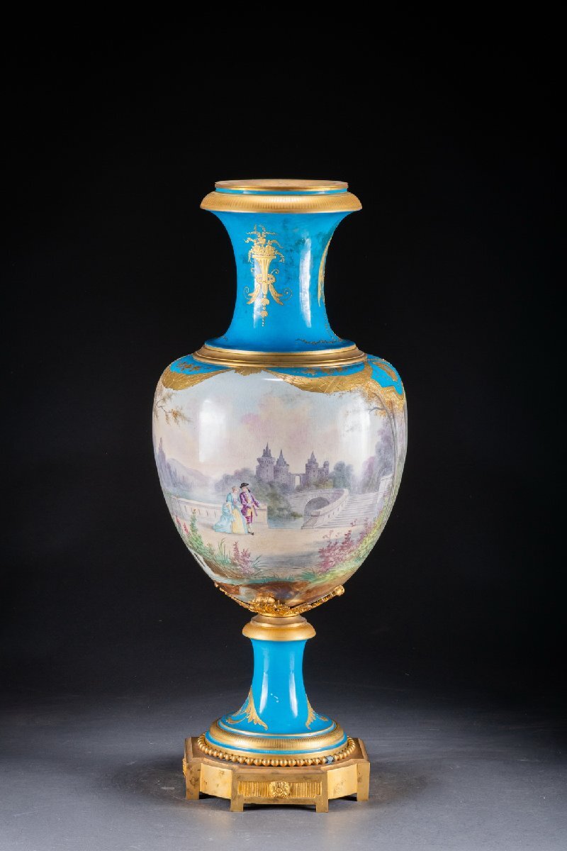 華】アンティーク Sevres セーブル 19世紀 金彩 西洋人物紋飾壺 華】アンティーク Sevres セーブル 19世紀 金彩 西洋人物紋飾壺