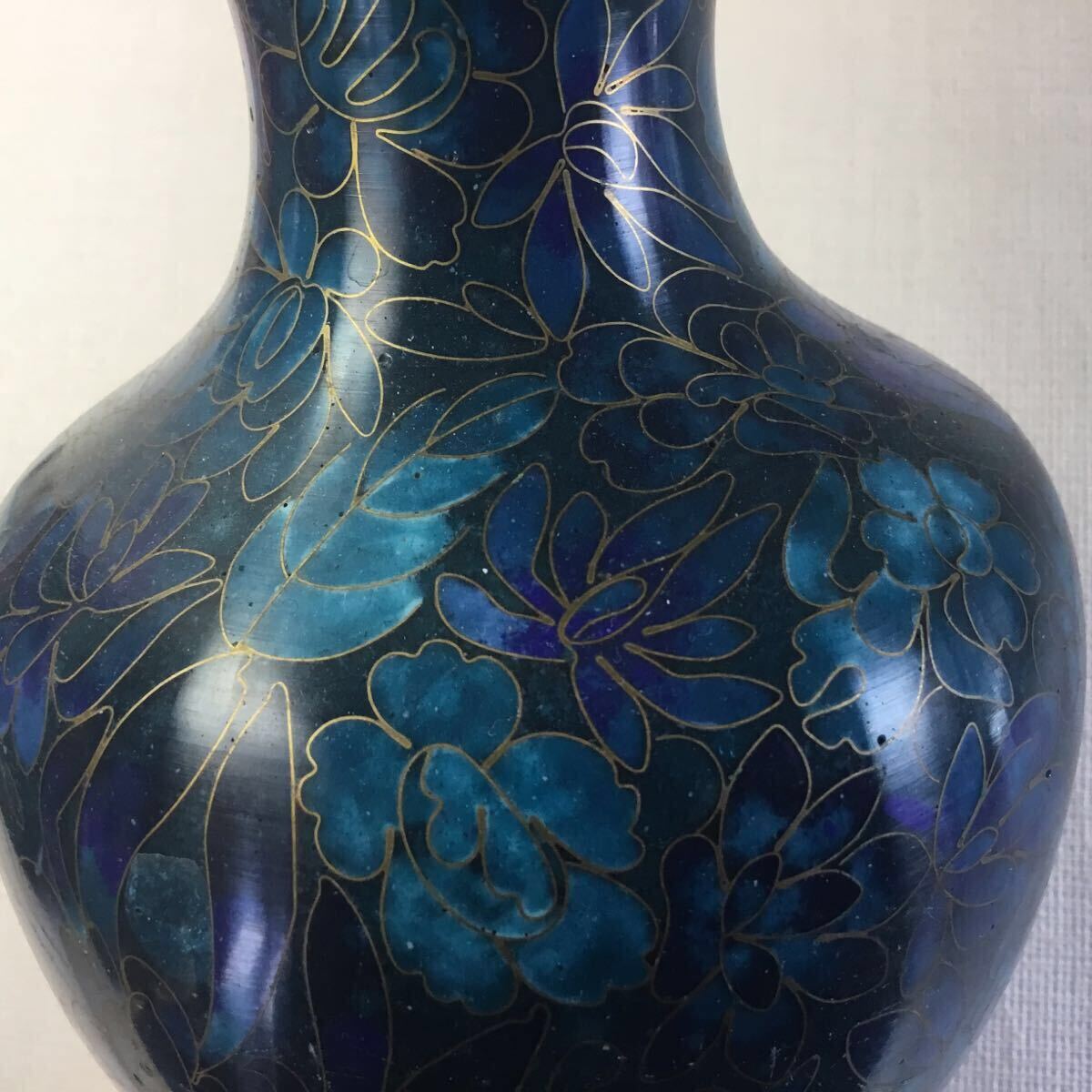 中国 七宝焼 錦泰藍 花柄 花瓶 花入 中国美術 時代物(銅製 中国 七宝焼 錦泰藍 花柄 花瓶 花入 中国美術 時代物(銅製