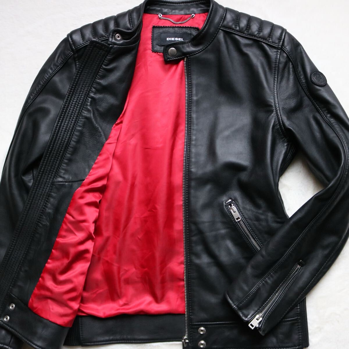 未使用級!【定番】DIESEL ディーゼル シングルライダース【赤黒 未使用級!【定番】DIESEL ディーゼル シングルライダース【赤黒