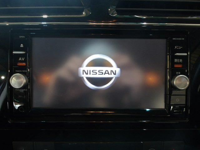 中古 日産純正 MC315D-W B8260-C994F-NP 2018年地図 メモリー 中古 日産純正 MC315D-W B8260-C994F-NP 2018年地図 メモリー