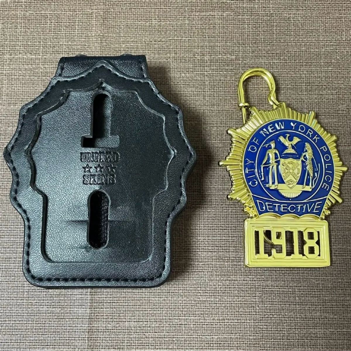 ポリスバッジ NYPD DETECTIVEバッジとバッジホルダー