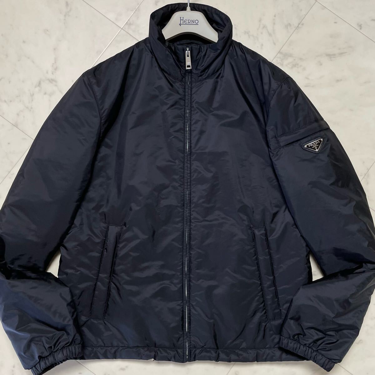 極美品/ L相当☆ PRADA プラダ 2020年モデル 中綿入り ブルゾン 極美品/ L相当☆ PRADA プラダ 2020年モデル 中綿入り ブルゾン