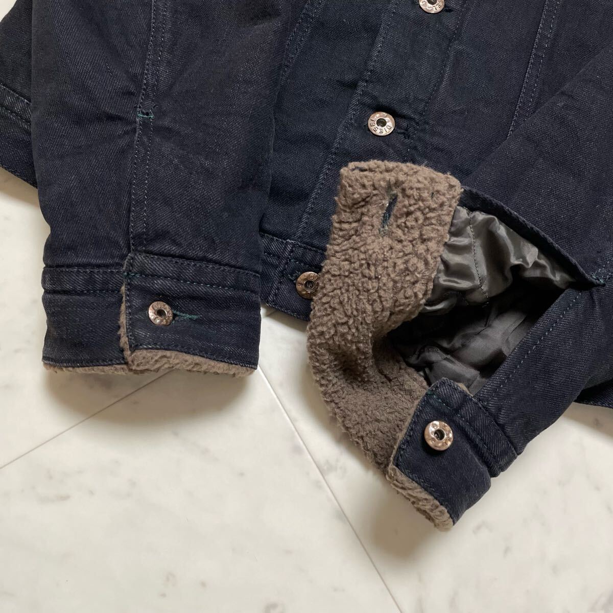美品/Lサイズ☆ ディーゼル DIESEL 裏ボア デニムジャケット 美品/Lサイズ☆ ディーゼル DIESEL 裏ボア デニムジャケット