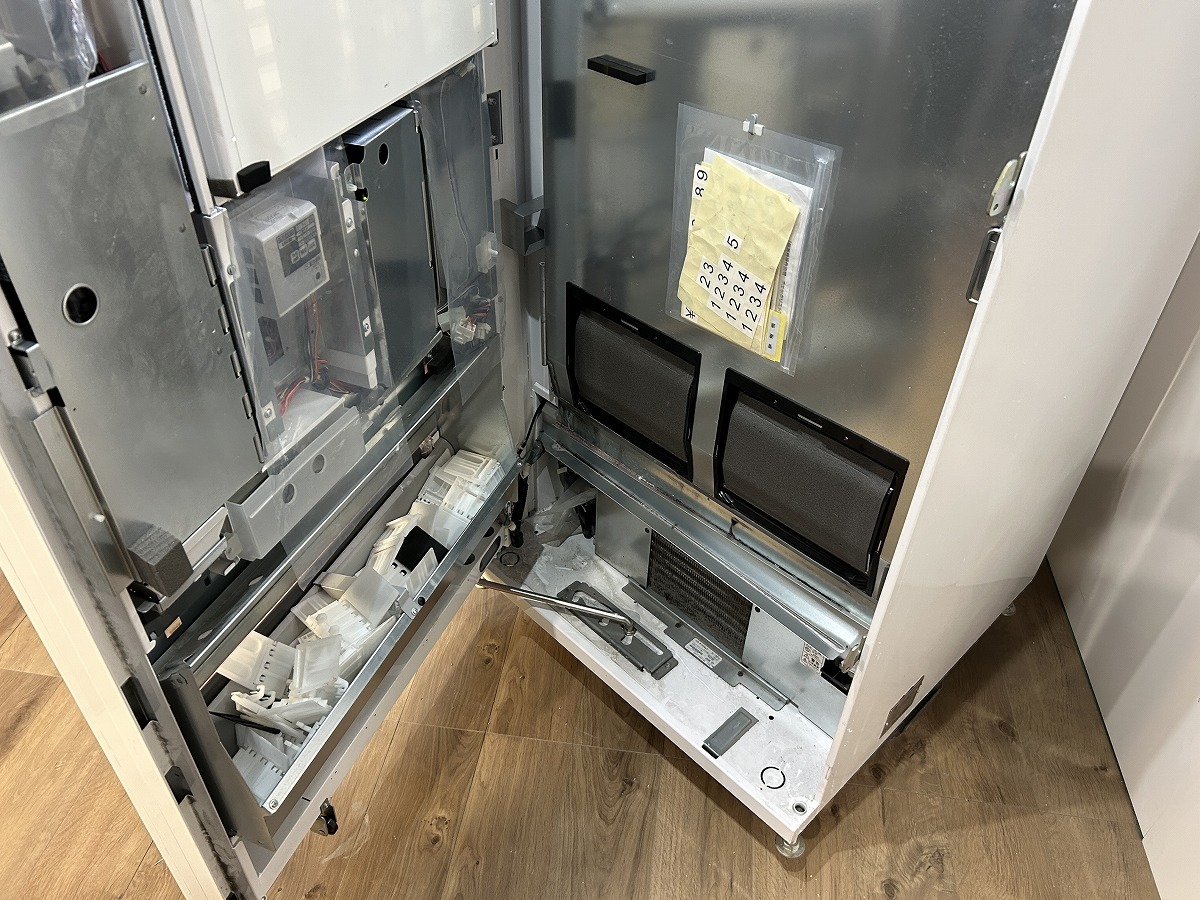 5611 新500円玉対応 富士電機 小型汎用 自動販売機 マルチ君 5611 新500円玉対応 富士電機 小型汎用 自動販売機 マルチ君