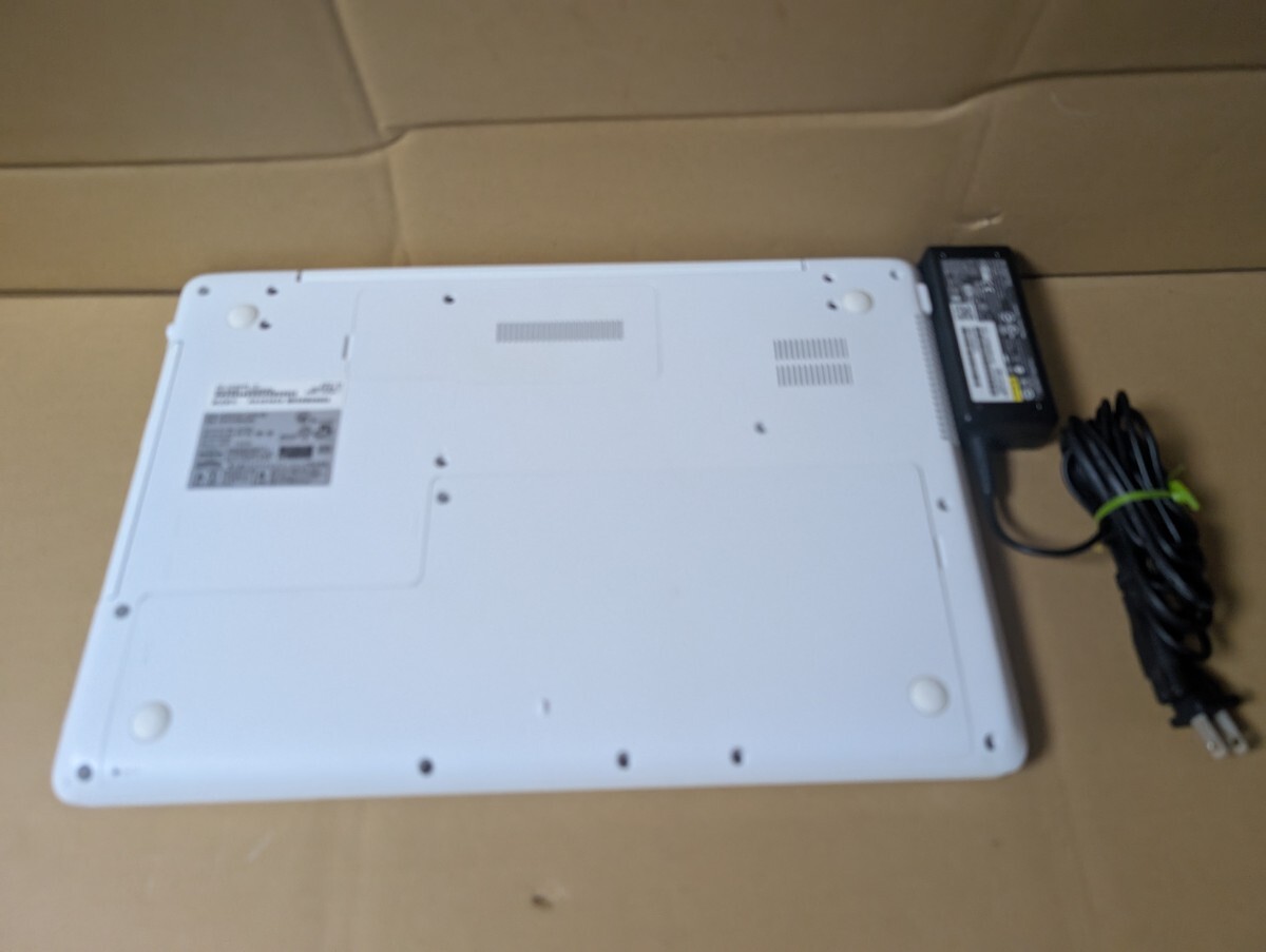 FUJITSU FMVA50B3W2 LIFEBOOK AH50/B3 Core i7 7700HQ 2 80GHz FUJITSU FMVA50B3W2 LIFEBOOK AH50/B3 Core i7 7700HQ 2 80GHz