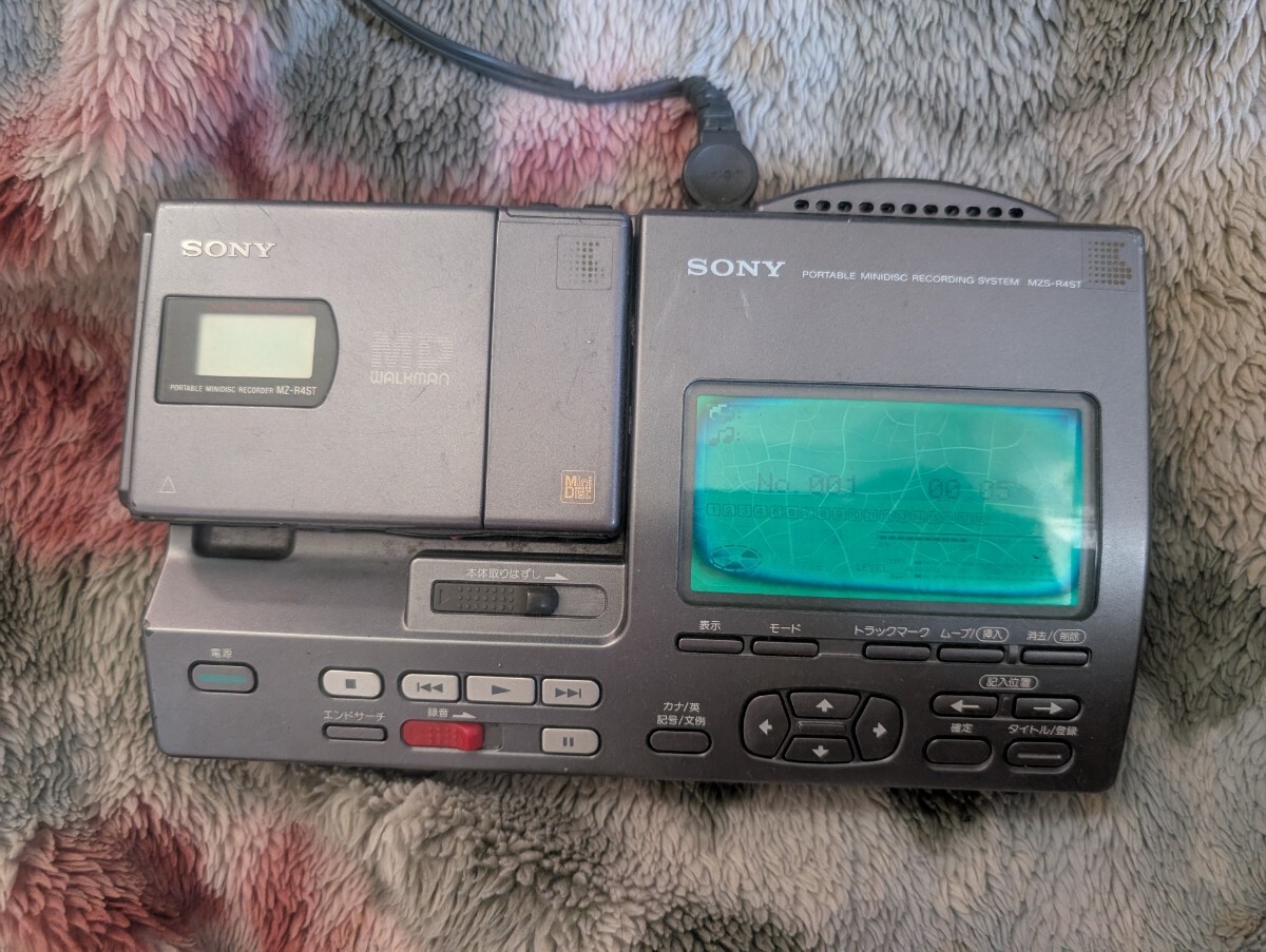 SONY ソニー MZ-R4ST MZS-R4ST ポータブルMDウォークマン SONY ソニー MZ-R4ST MZS-R4ST ポータブルMDウォークマン