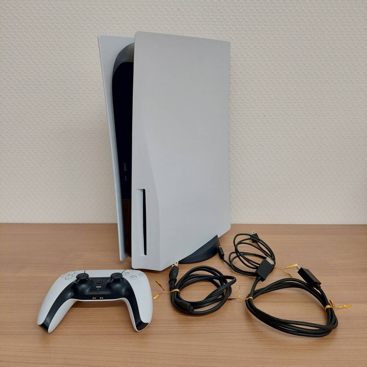 1円~ SONY PlayStation5 CFI-1000A ディスクドライブ搭載 本体 1円~ SONY PlayStation5 CFI-1000A ディスクドライブ搭載 本体