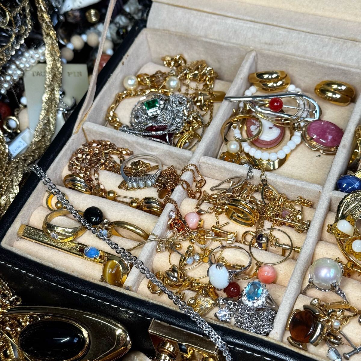 大量 アクセサリー 未選別 まとめ 指輪 ネックレス ピアス 大量 アクセサリー 未選別 まとめ 指輪 ネックレス ピアス