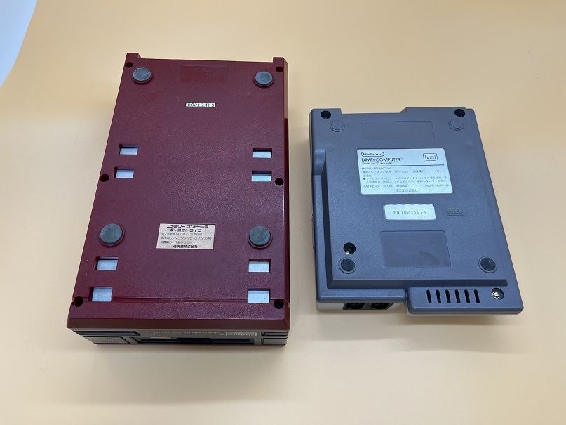 Nintendo AV仕様 ファミリーコンピューター HVC-101 ニュー Nintendo AV仕様 ファミリーコンピューター HVC-101 ニュー