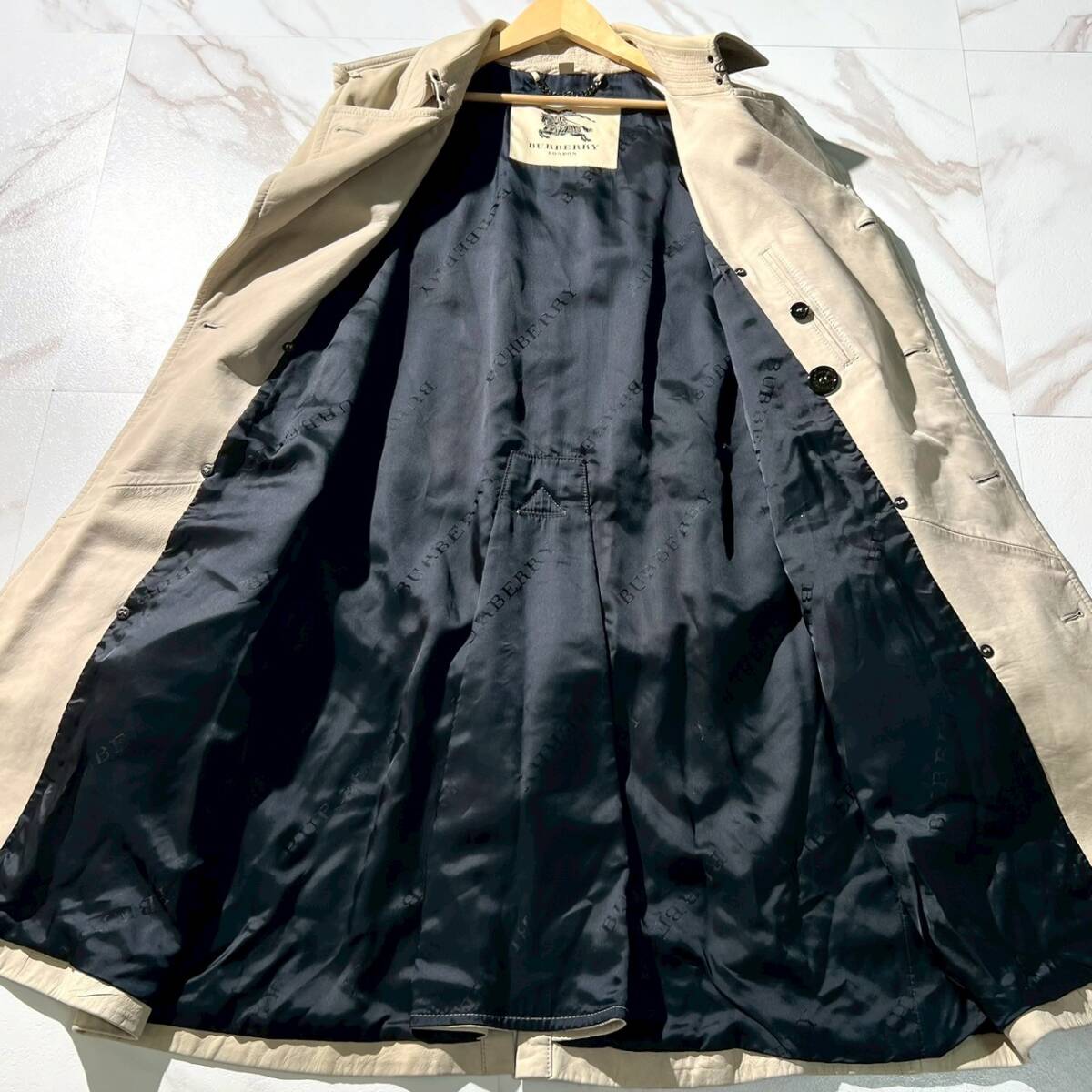 希少・美品 50万 レザー トレンチコート【XL】BURBERRY 希少・美品 50万 レザー トレンチコート【XL】BURBERRY