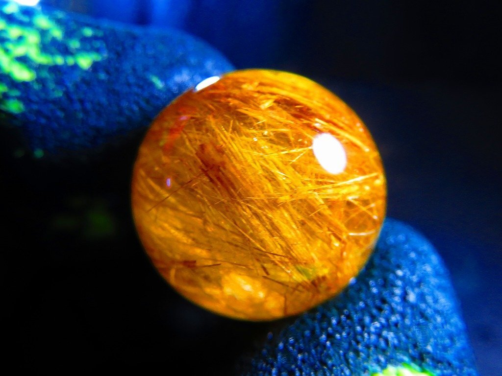 1円スタート超金運上昇☆天然水晶☆ルチルクォーツ ☆台付き 1円スタート超金運上昇☆天然水晶☆ルチルクォーツ ☆台付き