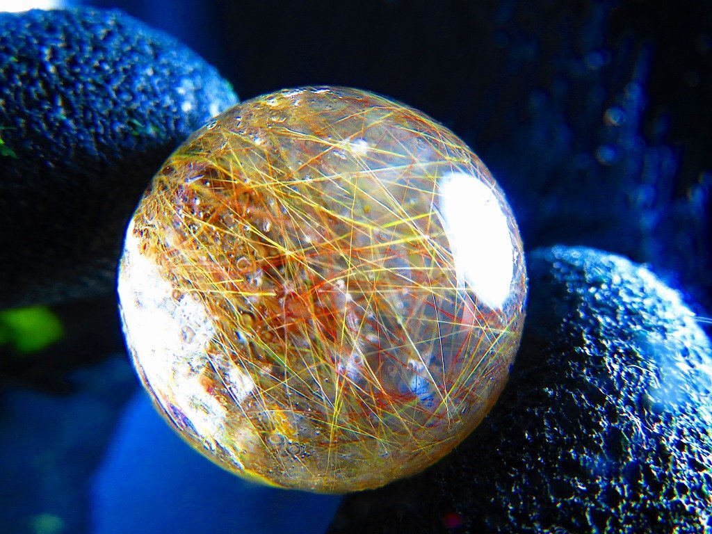 超金運上昇☆天然水晶☆ルチルクォーツ ☆台付き☆丸玉21mm 超金運上昇☆天然水晶☆ルチルクォーツ ☆台付き☆丸玉21mm