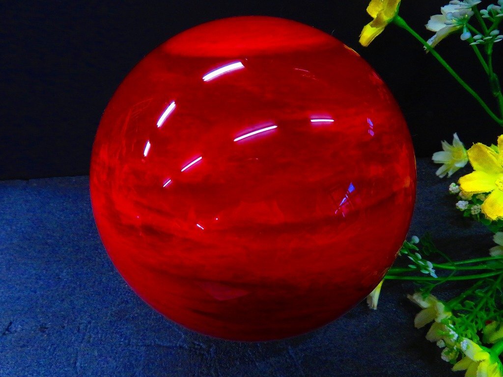 絶品超綺麗K9赤水晶丸玉☆超巨大1.618kg☆133mm台座付 絶品超綺麗K9赤水晶丸玉☆超巨大1.618kg☆133mm台座付