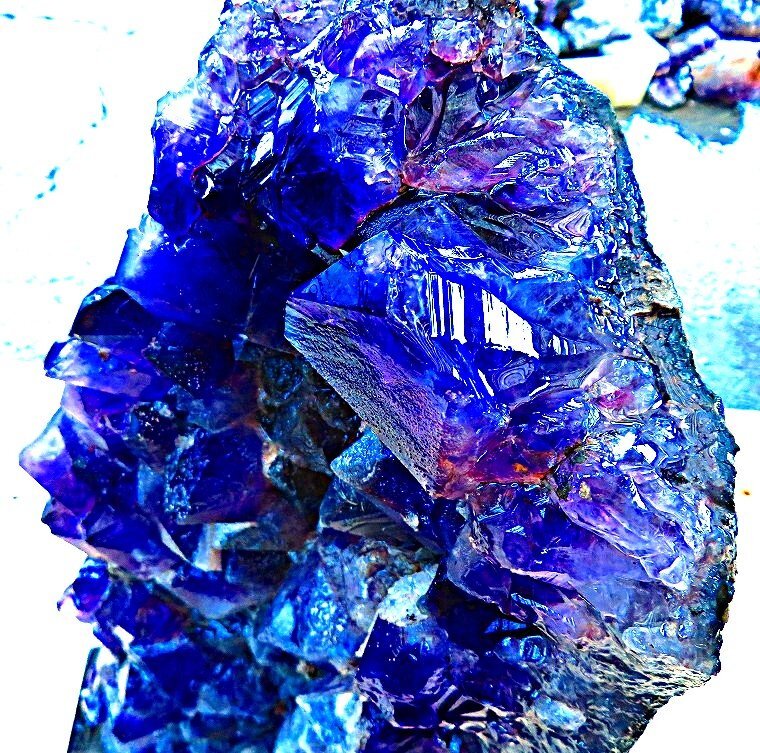 ウルグアイ産☆ 天然水晶☆絶品超濃い濃い超美しい☆アメジスト ウルグアイ産☆ 天然水晶☆絶品超濃い濃い超美しい☆アメジスト