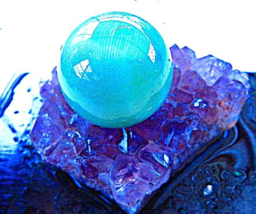 ウルグアイ産☆ヒスイ玉付 天然水晶☆絶品超濃い濃い超美しい ウルグアイ産☆ヒスイ玉付 天然水晶☆絶品超濃い濃い超美しい