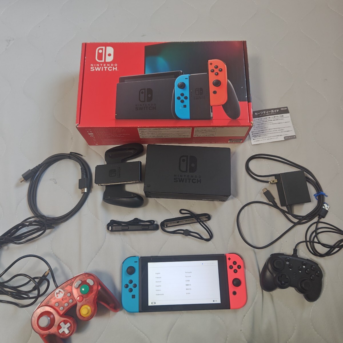 Nintendo Switch ニンテンドースイッチ 本体 HAC-001 Nintendo Switch ニンテンドースイッチ 本体 HAC-001