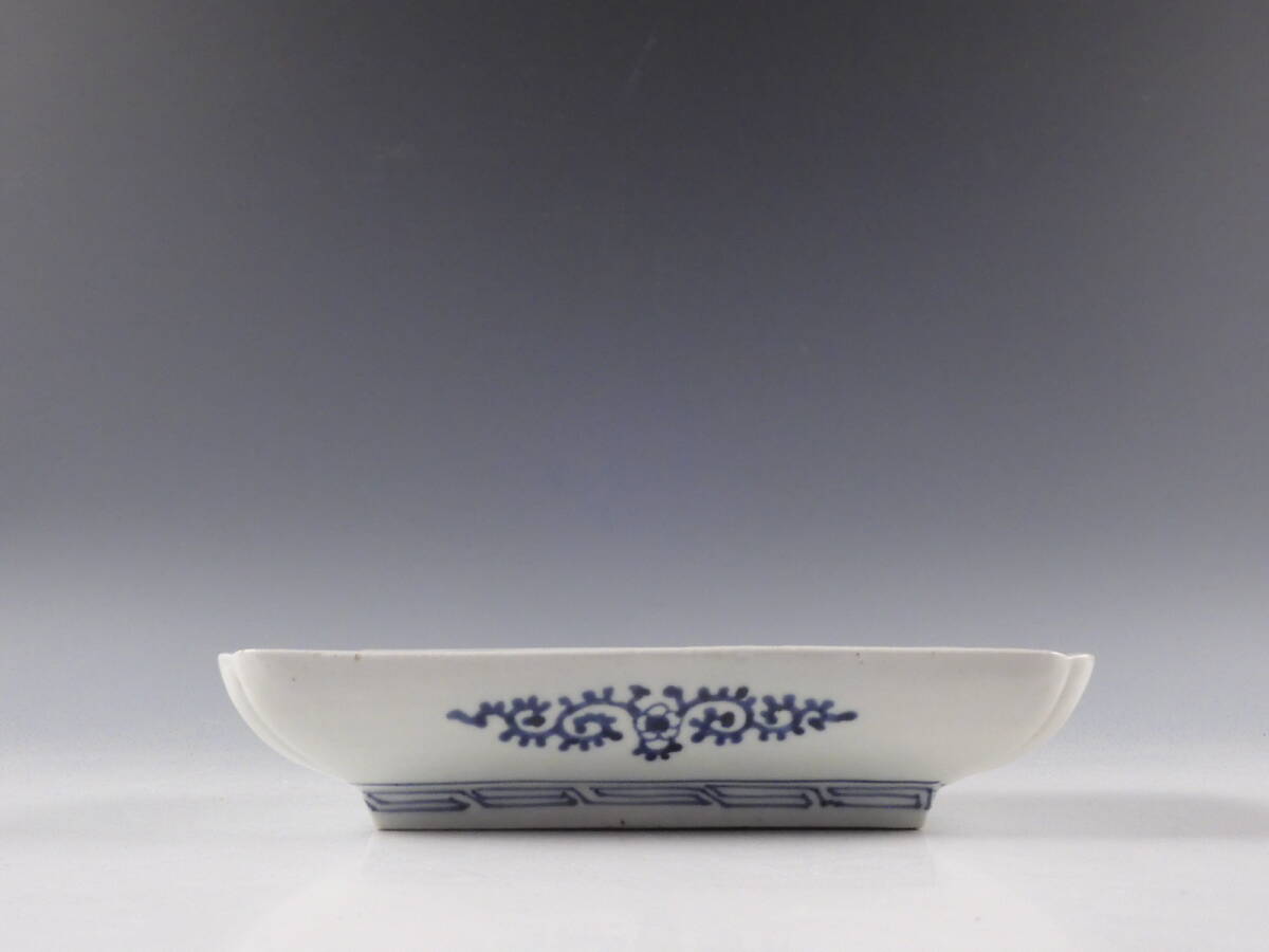 ○栄○古伊万里 染付 蛸唐草文 長皿 飾皿 21.3cm 無傷完品 江戸 ○栄○古伊万里 染付 蛸唐草文 長皿 飾皿 21.3cm 無傷完品 江戸